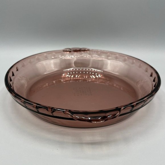 Pyrex Cranberry Glass Deep Pie Dish 229 Crimped Edge 24cm Fluted Handles Plate - Picture 2 of 7
